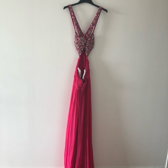 Wedding/Prom dress - Picture 2 of 5